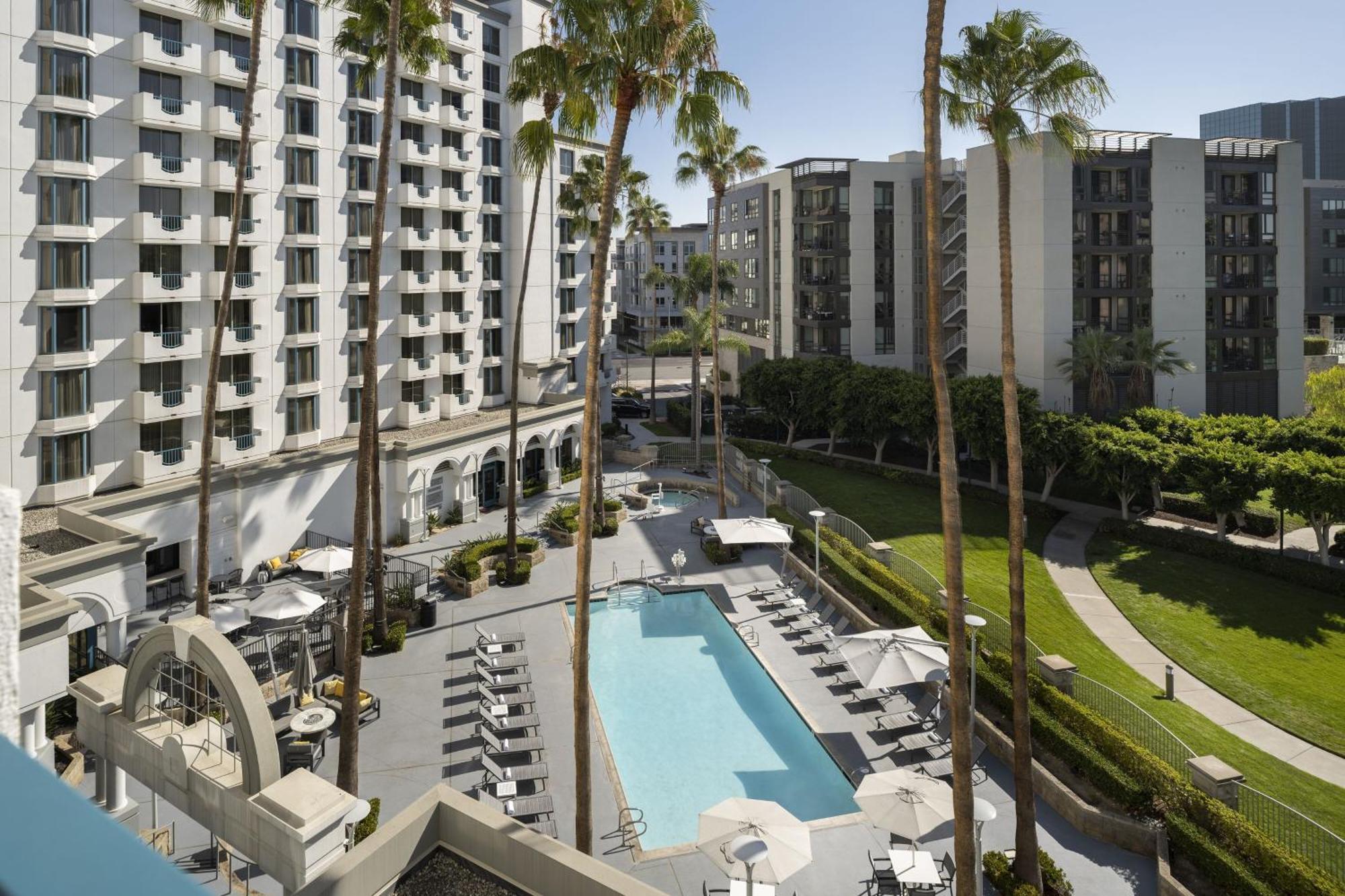 מלון Costa Mesa Marriott מראה חיצוני תמונה