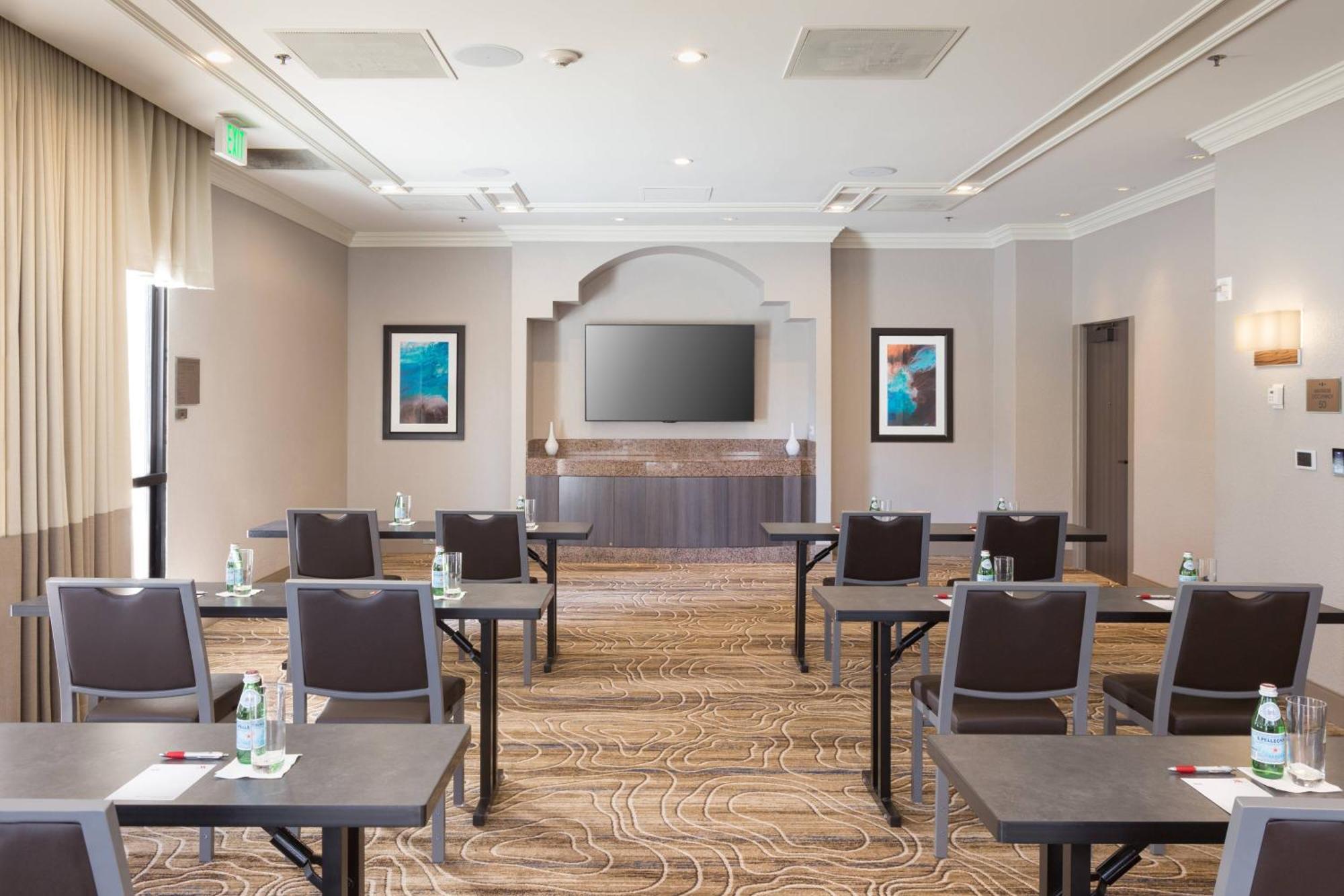 מלון Costa Mesa Marriott מראה חיצוני תמונה