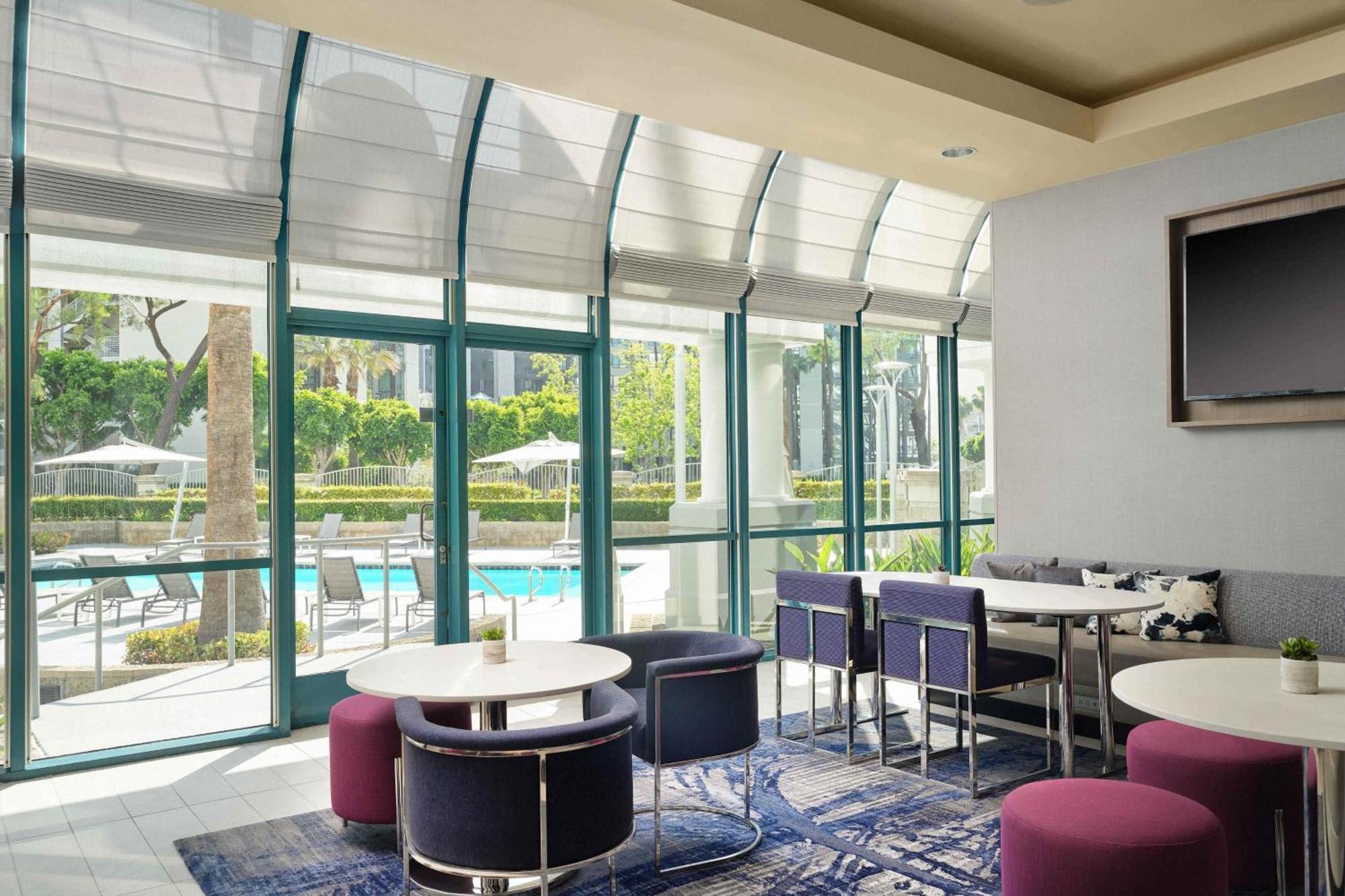 מלון Costa Mesa Marriott מראה חיצוני תמונה