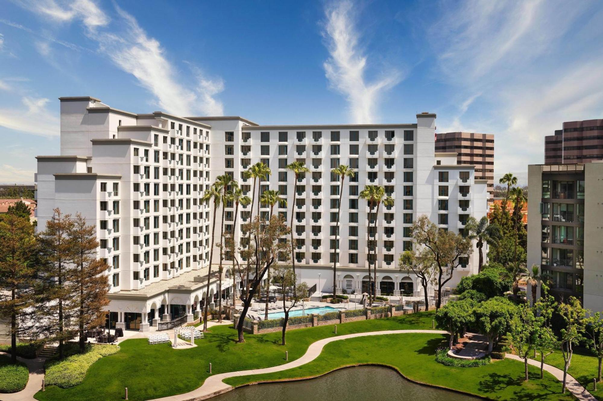 מלון Costa Mesa Marriott מראה חיצוני תמונה