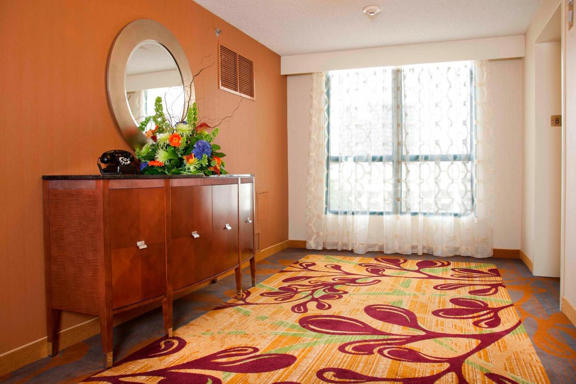 מלון Costa Mesa Marriott מראה חיצוני תמונה